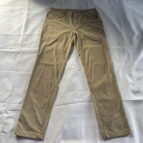 All In Motion Pants Mens 34X 32 Tapered Commuter Tan Business Casual Office - Picture 2 of 12
